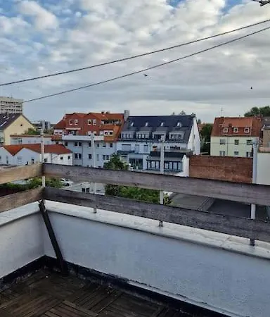 Gemutliches Mit Kamin Und Dachterrasse 힐데스하임